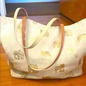 Shiraleah Canvas Tote/ Bag With All Over Gold Elephants